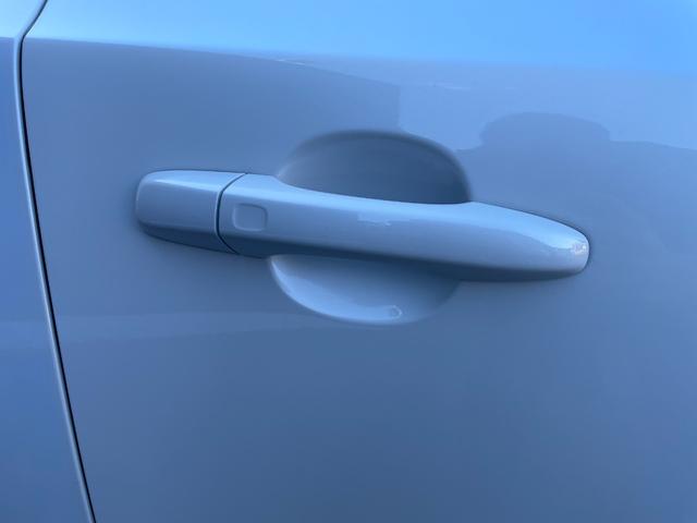 V40 D4 インスクリプション 純正HDDナビ(FM/AM/CD/DVD/BT/AUX/フルセグ)ガラスルーフ純正ナビ(FM/AM/CD/DVD/BT/AUX/フルセグ)ACCブラインドスポットモニターレーン・キーピング・エイド(36枚目)