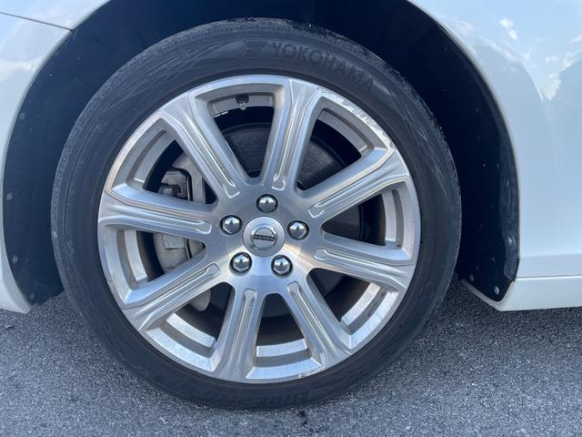 V40 D4 インスクリプション 純正HDDナビ(FM/AM/CD/DVD/BT/AUX/フルセグ)ガラスルーフ純正ナビ(FM/AM/CD/DVD/BT/AUX/フルセグ)ACCブラインドスポットモニターレーン・キーピング・エイド(46枚目)