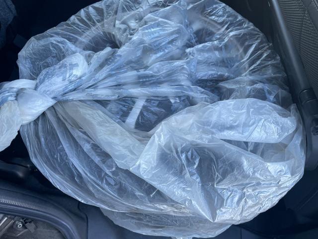 Ｎ－ＢＯＸカスタム Ｇ・ターボＬパッケージ　両側パワースライドドア　サマータイヤＡＷ付積込み　ナビ　フルセグＴＶ　バックカメラ　ＥＴＣ　ＣＴＢＡ　キセノンヘッドライト（4枚目）