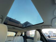 �̣ɣ£ţң��̣��ϡ�͢�������Ӥο����ʥ����������Ƥ��륤��ݡ��ȡ����쥯�ȡ��֥��ɤǤ��������ʡ��ͤȤʤ���������ޤ���ľ�ܴ����봶�������ˤ��������ɤΰ���Ȥνв񤤤򥳡��ǥ��͡��Ȥ������ޤ��� 4