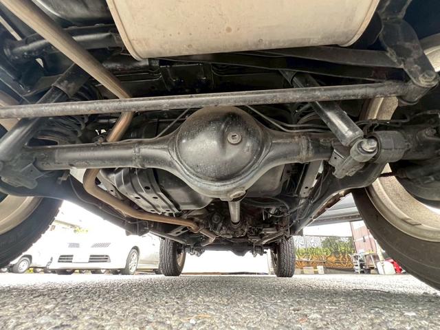 ジムニー ワイルドウインド　ＭＴ　４ＷＤ　ＥＴＣ　キーレスエントリー　電動格納ミラー　　ルーフレール　アルミホイール　衝突安全ボディ　エアコン　パワーウィンドウ　運転席エアバッグ（8枚目）