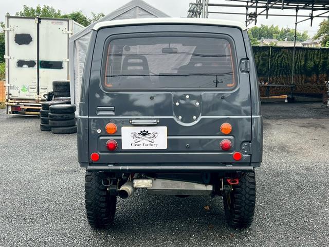 ジムニー サマーウインド　リミテッド　４ＷＤ　ＭＴ　リフトアップ　社外マフラー　エアコン　パワステ　ターボ（15枚目）