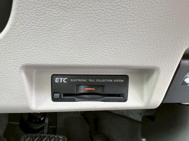 リーフ Ｇ　ＥＴＣ　ＴＶ　クリアランスソナー　オートクルーズコントロール　アルミホイール　ＬＥＤヘッドランプ　スマートキー　ＣＶＴ　盗難防止システム　衝突安全ボディ　ＡＢＳ　ＥＳＣ　エアコン（6枚目）