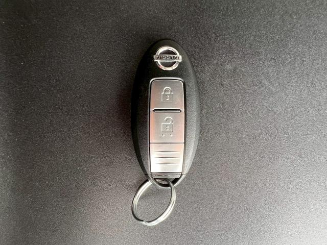 リーフ Ｇ　ＥＴＣ　ＴＶ　クリアランスソナー　オートクルーズコントロール　アルミホイール　ＬＥＤヘッドランプ　スマートキー　ＣＶＴ　盗難防止システム　衝突安全ボディ　ＡＢＳ　ＥＳＣ　エアコン（10枚目）