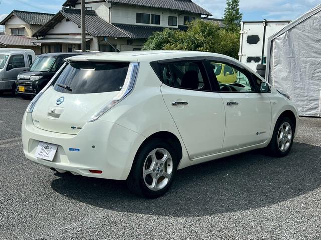 リーフ Ｇ　ＥＴＣ　ＴＶ　クリアランスソナー　オートクルーズコントロール　アルミホイール　ＬＥＤヘッドランプ　スマートキー　ＣＶＴ　盗難防止システム　衝突安全ボディ　ＡＢＳ　ＥＳＣ　エアコン（14枚目）