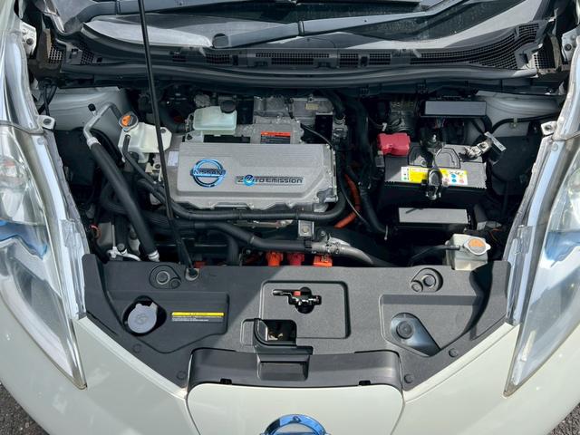 リーフ Ｇ　ＥＴＣ　ＴＶ　クリアランスソナー　オートクルーズコントロール　アルミホイール　ＬＥＤヘッドランプ　スマートキー　ＣＶＴ　盗難防止システム　衝突安全ボディ　ＡＢＳ　ＥＳＣ　エアコン（19枚目）