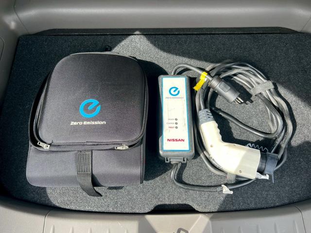 リーフ Ｇ　ＥＴＣ　ＴＶ　クリアランスソナー　オートクルーズコントロール　アルミホイール　ＬＥＤヘッドランプ　スマートキー　ＣＶＴ　盗難防止システム　衝突安全ボディ　ＡＢＳ　ＥＳＣ　エアコン（33枚目）