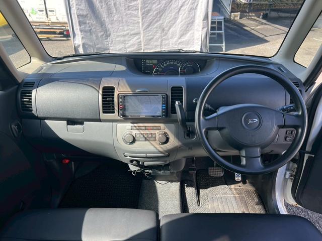 タント カスタムＶＳ　４ＷＤ　ＥＴＣ　ＨＩＤ　スマートキー　電動格納ミラー　ベンチシート　ＡＴ　盗難防止システム　ＡＢＳ　アルミホイール　衝突安全ボディ　エアコン　パワーステアリング　パワーウィンドウ（2枚目）