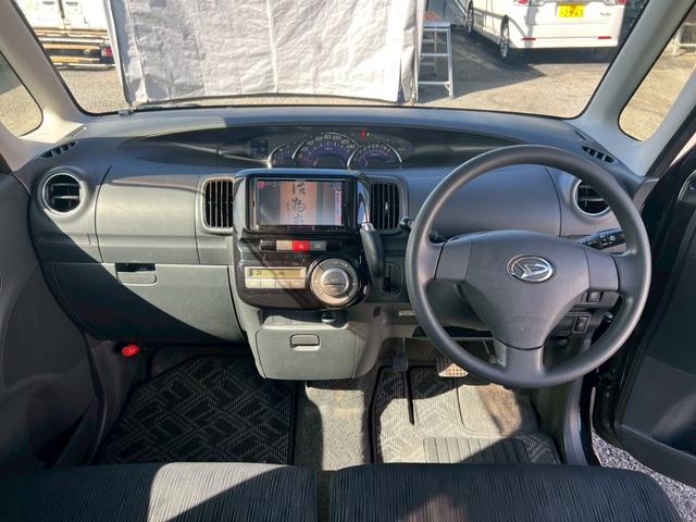 タント カスタムＸスペシャル　ＥＴＣ　電動スライドドア　ＴＶ　ＨＩＤ　スマートキー　アイドリングストップ　ベンチシート　ＣＶＴ　盗難防止システム　ＡＢＳ　アルミホイール　衝突安全ボディ　エアコン　パワーステアリング（2枚目）