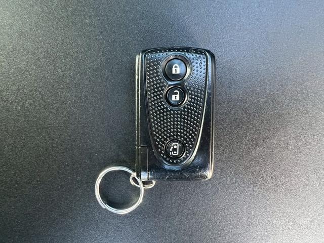 タント カスタムＸスペシャル　ＥＴＣ　電動スライドドア　ＴＶ　ＨＩＤ　スマートキー　アイドリングストップ　ベンチシート　ＣＶＴ　盗難防止システム　ＡＢＳ　アルミホイール　衝突安全ボディ　エアコン　パワーステアリング（6枚目）