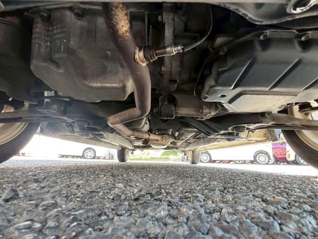 タント カスタムＬ　ＥＴＣ　スライドドア　ナビ　ＨＩＤ　スマートキー　ベンチシート　ＣＶＴ　盗難防止システム　ＡＢＳ　アルミホイール　衝突安全ボディ　エアコン　パワーステアリング（30枚目）