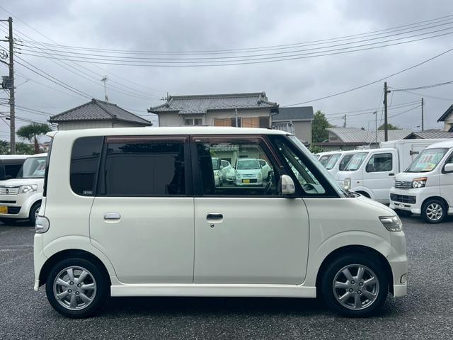 タント カスタムＸ　ＨＩＤ　キーレスエントリー　電動格納ミラー　ベンチシート　ＡＴ　盗難防止システム　ＡＢＳ　アルミホイール　衝突安全ボディ　エアコン　パワーステアリング　パワーウィンドウ　運転席エアバッグ（13枚目）