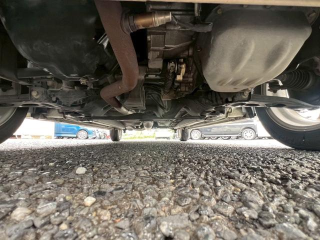 タント カスタムＸ　ＨＩＤ　キーレスエントリー　電動格納ミラー　ベンチシート　ＡＴ　盗難防止システム　ＡＢＳ　アルミホイール　衝突安全ボディ　エアコン　パワーステアリング　パワーウィンドウ　運転席エアバッグ（32枚目）