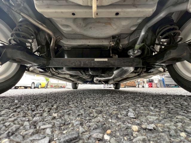 タント カスタムＸ　ＨＩＤ　キーレスエントリー　電動格納ミラー　ベンチシート　ＡＴ　盗難防止システム　ＡＢＳ　アルミホイール　衝突安全ボディ　エアコン　パワーステアリング　パワーウィンドウ　運転席エアバッグ（33枚目）