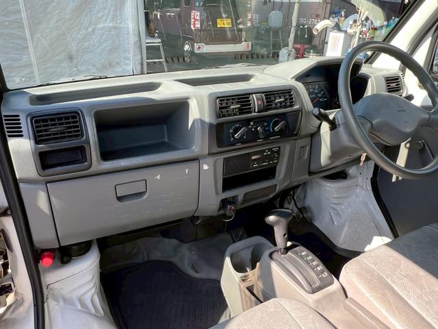 ミニキャブトラック ＶＸ－ＳＥ　４ＷＤ　ＡＴ　エアコン　パワステ（4枚目）