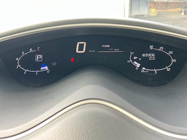 セレナ ハイウェイスター　Ｓ－ハイブリッド　Ｖセレクション　ＥＴＣ　フルセグ　Ｂｌｕｅｔｏｏｔｈ　バックカメラ　オートクルーズコントロール　両側電動スライドドア　アイドリングストップ（35枚目）