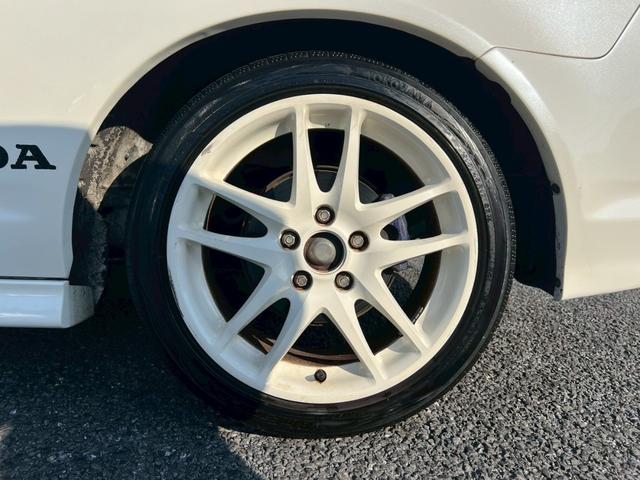 インテグラ ｉＳ　ＭＴ　社外マフラー　社外ステアリング　ダウンサス（32枚目）