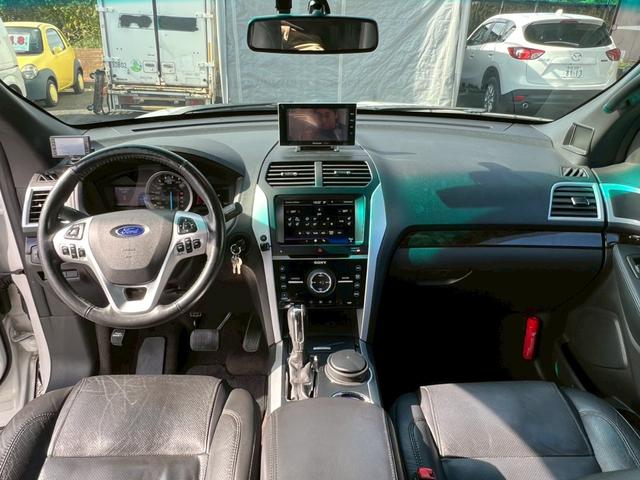 エクスプローラー リミテッド エコブースト 左ハンドル サンルーフ ETC シートヒーター ステアリングヒーター 電動リアゲート フルセグ Bluetooth バックカメラ キーレス(2枚目)