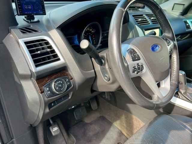 エクスプローラー リミテッド エコブースト 左ハンドル サンルーフ ETC シートヒーター ステアリングヒーター 電動リアゲート フルセグ Bluetooth バックカメラ キーレス(6枚目)