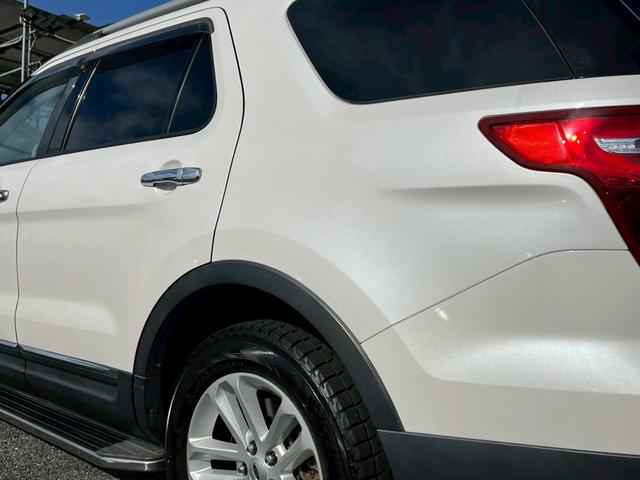 エクスプローラー リミテッド エコブースト 左ハンドル サンルーフ ETC シートヒーター ステアリングヒーター 電動リアゲート フルセグ Bluetooth バックカメラ キーレス(28枚目)