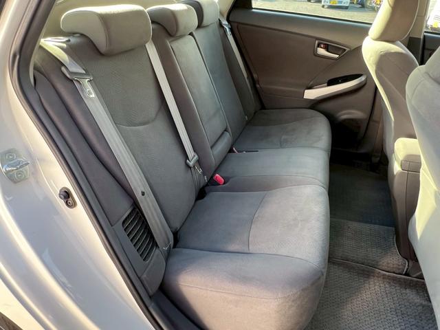 プリウス Ｓ　ＥＴＣ　スマートキー（7枚目）