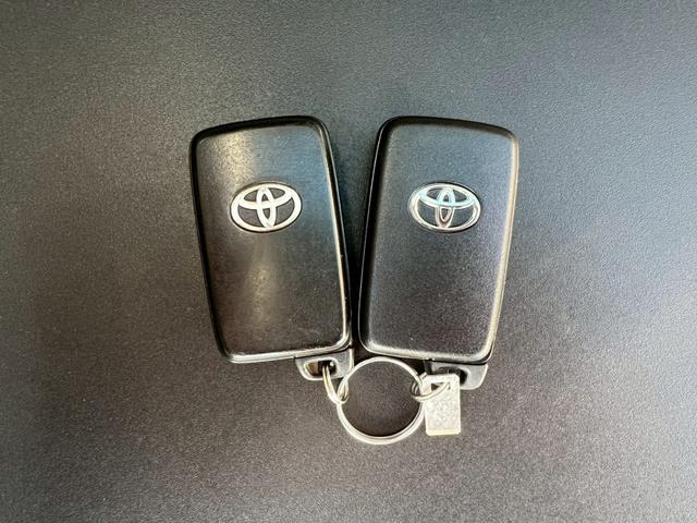 プリウス Ｓ　ＥＴＣ　スマートキー（9枚目）