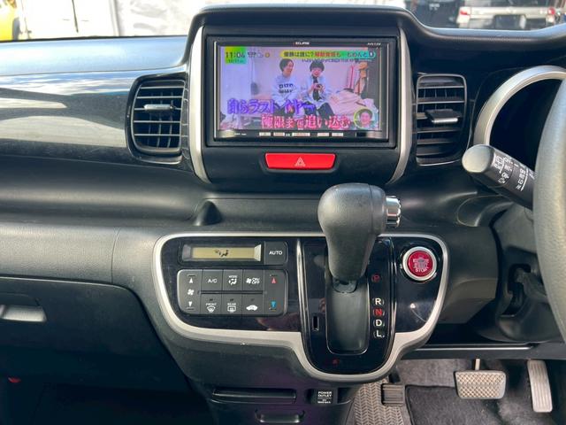 N-BOXカスタム G・Lパッケージ ETC 両側スライド・片側電動 アイドリングストップ バックカメラ(3枚目)