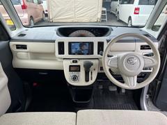車を運転する際には運転席の存在は欠かせません。なのでしっかりとチェックしたいポイントですね。 2