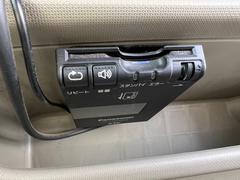 高速走行もスムーズにお支払いが可能な【ＥＴＣ】ご納車までにセットアップを行い、ご納車時にはご利用いただけるようにいたします。 6