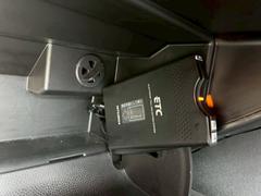 今では必需品のＥＴＣも付いております。高速道路での出入りもスムーズ。渋滞緩和にもなりエコにも繋がります。 4