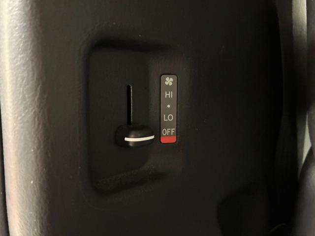 ハイエースバン ロングＤＸ　１年保証　ＬＥＤヘッドライト　純正ナビ　ＴＶ　バックモニター（28枚目）