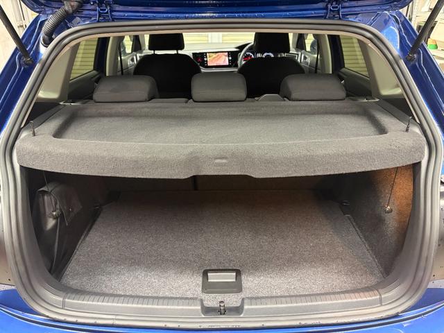 ポロ ＴＳＩハイライン　１年保証　Ｄｉｓｃｏｖｅｒ　Ｐｒｏパッケージ　ＡｐｐｌｅＣａｒＰｌａｙ／ＡｎｄｒｏｉｄＡｕｔｏ　ＬＥＤヘッドライト　１６インチＡＷ　ＥＴＣ２．０（27枚目）