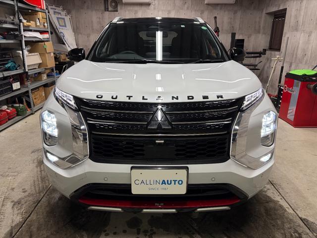 アウトランダーPHEV P 1年保証 ラリーアートエアロパーツ 寒冷地仕様 パノラマサンルーフ BOSEプレミアムサウンドシステム 左右後席オートエアコン 全周囲カメラ HUD マイパイロット(6枚目)