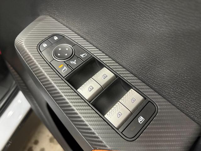 アウトランダーPHEV P 1年保証 ラリーアートエアロパーツ 寒冷地仕様 パノラマサンルーフ BOSEプレミアムサウンドシステム 左右後席オートエアコン 全周囲カメラ HUD マイパイロット(14枚目)