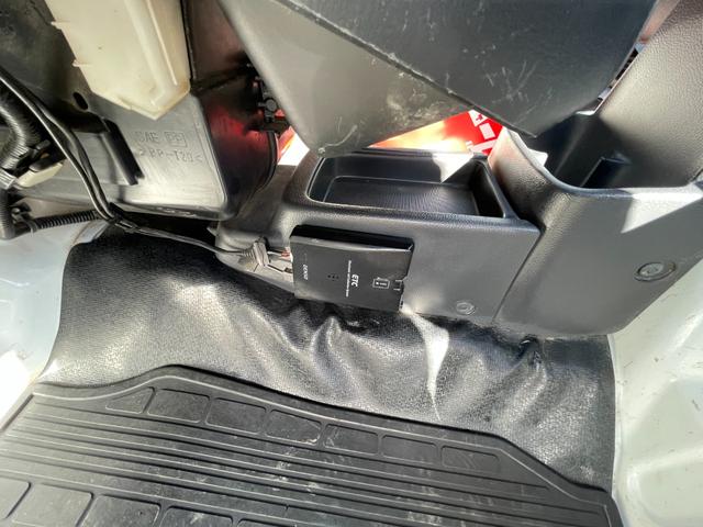 キャリイトラック ＫＣエアコン・パワステ　保証付・ＴＶナビ付・記録簿あり・車検整備付・新規キッチンカーＢＯＸ（19枚目）