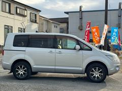 厳選してラインナップを揃えておりますので、どの車も程度は良好です！押し売りはしませんので、見に来て頂くだけでもいかがですか？きっと印象が変わりますよ！ 4