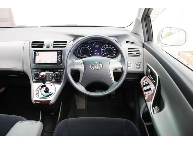 マークXジオ 240G 7人乗 車検2年 記録簿 整備手帳 取扱説明書 バックカメラ スマートキー スペアキー 禁煙車 HID ETC(3枚目)