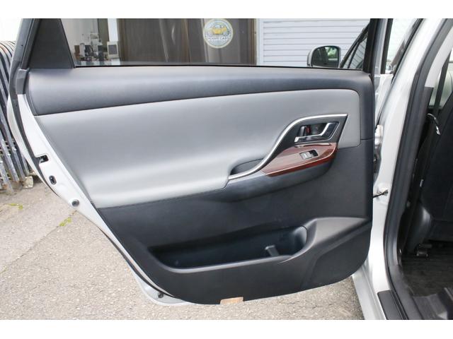 マークXジオ 240G 7人乗 車検2年 記録簿 整備手帳 取扱説明書 バックカメラ スマートキー スペアキー 禁煙車 HID ETC(38枚目)