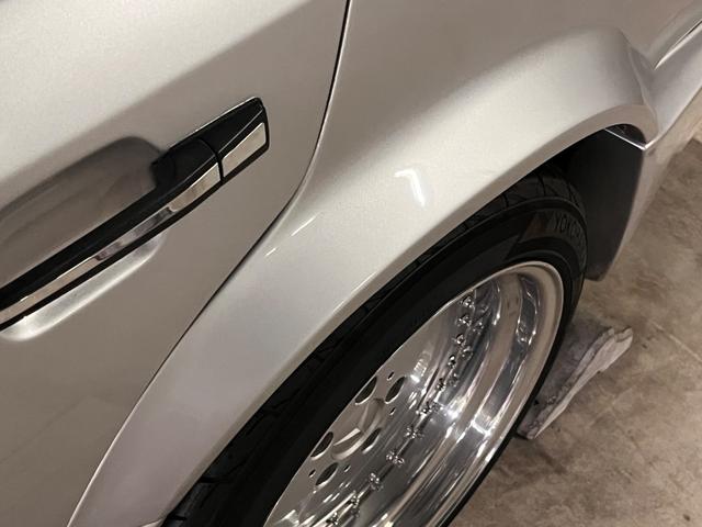 Eクラスステーションワゴン E320ステーションワゴン E60 AMG仕様 ワイドボディ 本革RECAROシート 後期 95年最終モデル H&Rダウンサス AMG鍛造17インチAW AMG300km/hメーター AMGマフラーカッター 記録簿 禁煙車(11枚目)