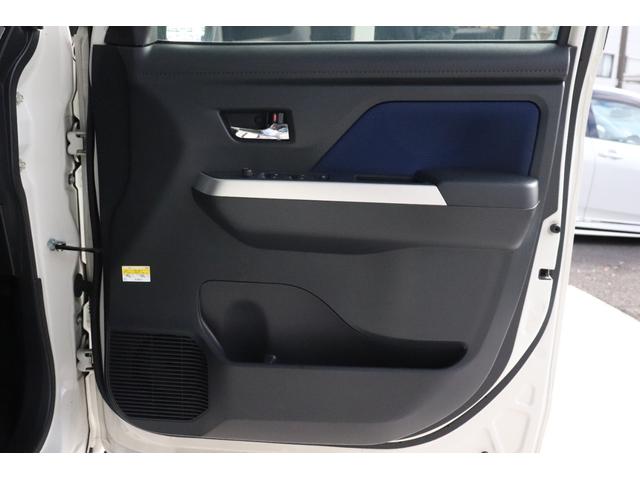 タンク カスタムＧ－Ｔ　新品ダウンサス　１６インチＡＷ　純正９インチナビ　フルセグＴＶ　ＴＶキット　全方位カメラ　エンジンスターター　ＥＴＣ　両側パワースライドドア　クルーズコントロール　シートヒーター　フロントリップ（16枚目）