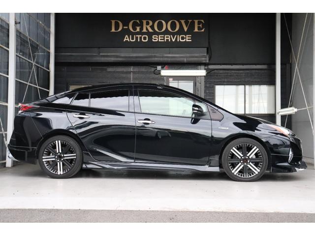 プリウス Ｓツーリングセレクション　モデリスタエアロ（Ｆ・Ｓ・Ｒ）・黒革シート・フロントシートヒーター・アルパイン９インチナビ・Ｂカメラ・ＨＤＭＩ・前後ミラー型ドラレコ・レーダークルーズコントロール・ドライブサポートイルミ・フットイルミ（2枚目）