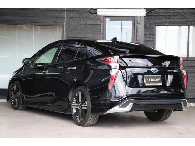 プリウス Ｓツーリングセレクション　モデリスタエアロ（Ｆ・Ｓ・Ｒ）・黒革シート・フロントシートヒーター・アルパイン９インチナビ・Ｂカメラ・ＨＤＭＩ・前後ミラー型ドラレコ・レーダークルーズコントロール・ドライブサポートイルミ・フットイルミ（3枚目）