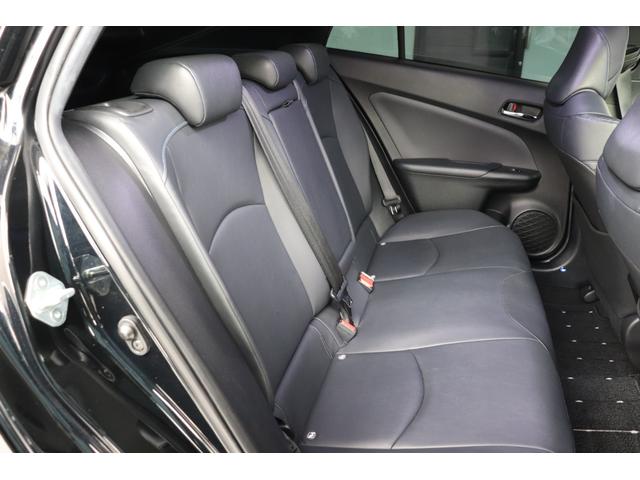 プリウス Ｓツーリングセレクション　モデリスタエアロ（Ｆ・Ｓ・Ｒ）・黒革シート・フロントシートヒーター・アルパイン９インチナビ・Ｂカメラ・ＨＤＭＩ・前後ミラー型ドラレコ・レーダークルーズコントロール・ドライブサポートイルミ・フットイルミ（6枚目）