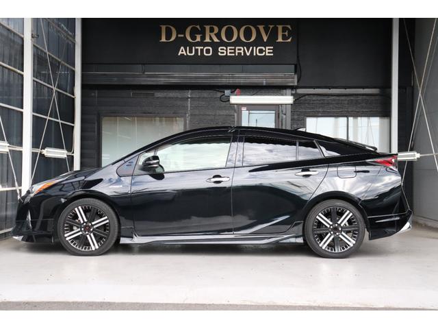 プリウス Ｓツーリングセレクション　モデリスタエアロ（Ｆ・Ｓ・Ｒ）・黒革シート・フロントシートヒーター・アルパイン９インチナビ・Ｂカメラ・ＨＤＭＩ・前後ミラー型ドラレコ・レーダークルーズコントロール・ドライブサポートイルミ・フットイルミ（8枚目）