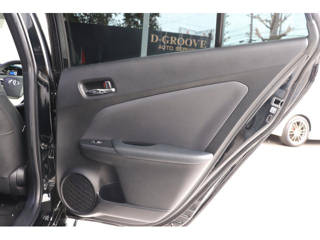 プリウス Ｓツーリングセレクション　モデリスタエアロ（Ｆ・Ｓ・Ｒ）・黒革シート・フロントシートヒーター・アルパイン９インチナビ・Ｂカメラ・ＨＤＭＩ・前後ミラー型ドラレコ・レーダークルーズコントロール・ドライブサポートイルミ・フットイルミ（17枚目）