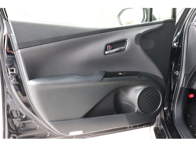 プリウス Ｓツーリングセレクション　モデリスタエアロ（Ｆ・Ｓ・Ｒ）・黒革シート・フロントシートヒーター・アルパイン９インチナビ・Ｂカメラ・ＨＤＭＩ・前後ミラー型ドラレコ・レーダークルーズコントロール・ドライブサポートイルミ・フットイルミ（19枚目）