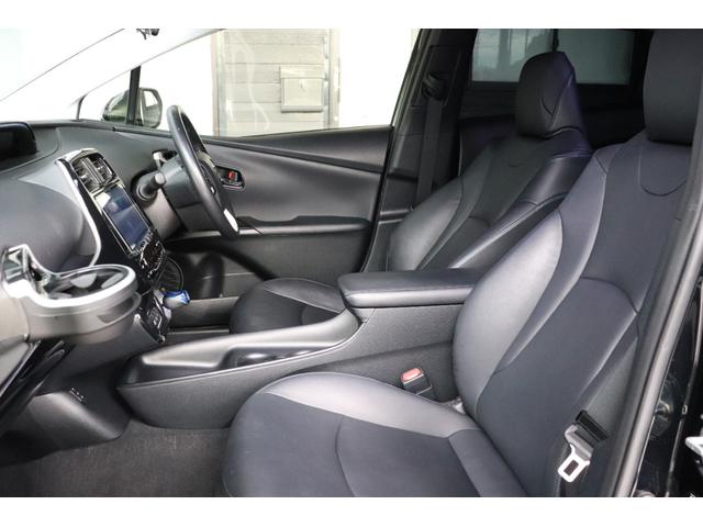 プリウス Ｓツーリングセレクション　モデリスタエアロ（Ｆ・Ｓ・Ｒ）・黒革シート・フロントシートヒーター・アルパイン９インチナビ・Ｂカメラ・ＨＤＭＩ・前後ミラー型ドラレコ・レーダークルーズコントロール・ドライブサポートイルミ・フットイルミ（20枚目）