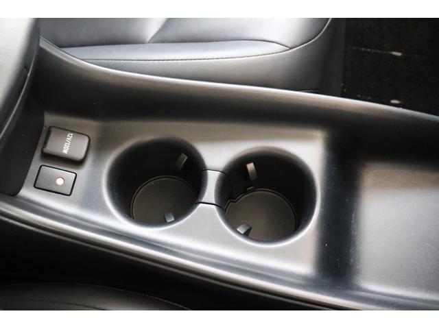 プリウス Ｓツーリングセレクション　モデリスタエアロ（Ｆ・Ｓ・Ｒ）・黒革シート・フロントシートヒーター・アルパイン９インチナビ・Ｂカメラ・ＨＤＭＩ・前後ミラー型ドラレコ・レーダークルーズコントロール・ドライブサポートイルミ・フットイルミ（40枚目）