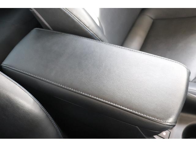 プリウス Ｓツーリングセレクション　モデリスタエアロ（Ｆ・Ｓ・Ｒ）・黒革シート・フロントシートヒーター・アルパイン９インチナビ・Ｂカメラ・ＨＤＭＩ・前後ミラー型ドラレコ・レーダークルーズコントロール・ドライブサポートイルミ・フットイルミ（41枚目）