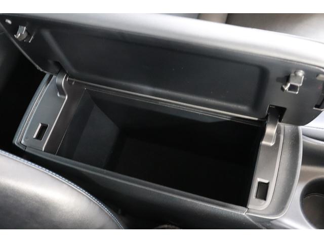 プリウス Ｓツーリングセレクション　モデリスタエアロ（Ｆ・Ｓ・Ｒ）・黒革シート・フロントシートヒーター・アルパイン９インチナビ・Ｂカメラ・ＨＤＭＩ・前後ミラー型ドラレコ・レーダークルーズコントロール・ドライブサポートイルミ・フットイルミ（42枚目）